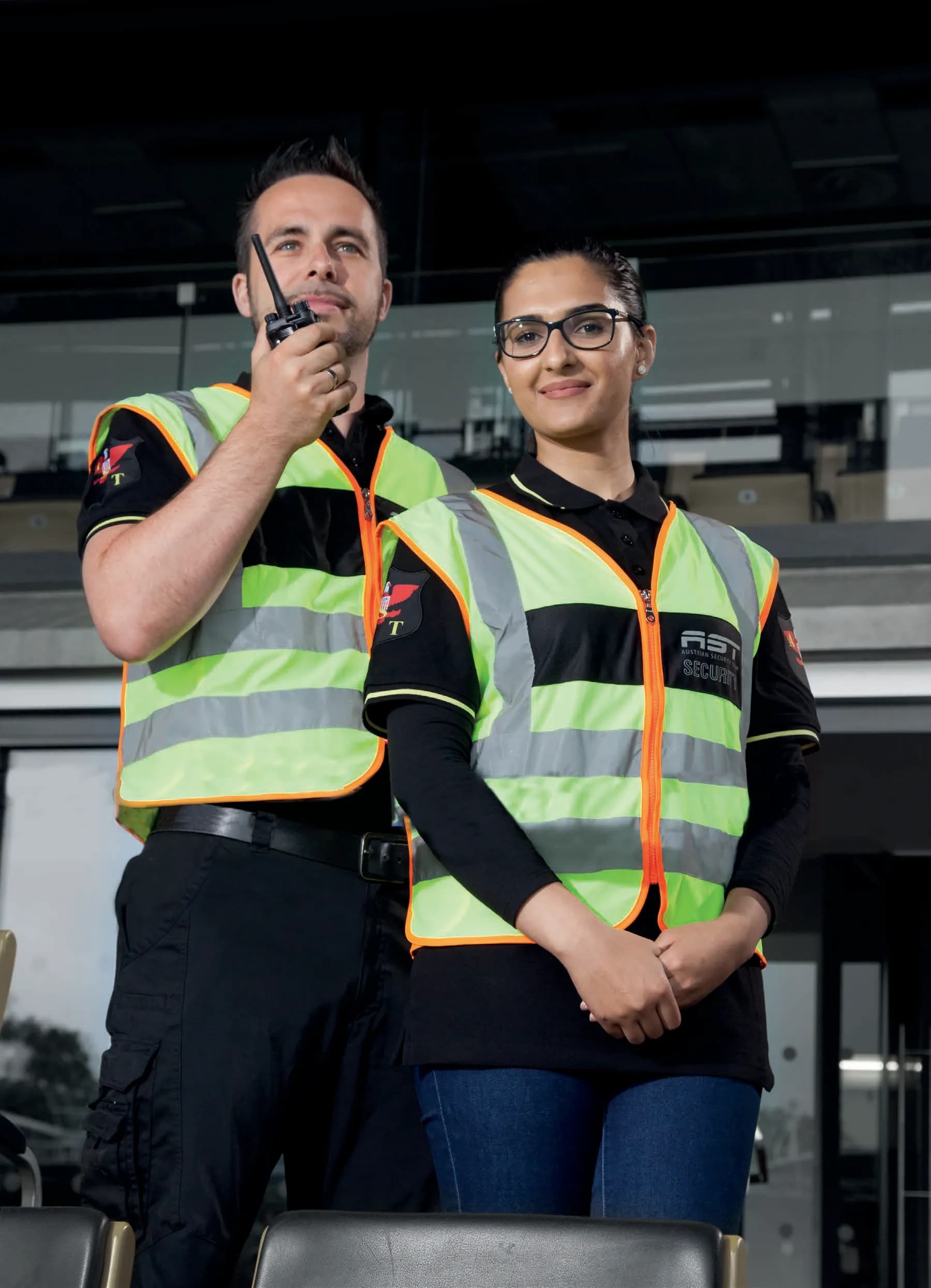 AST trägt Harryson Businesswear